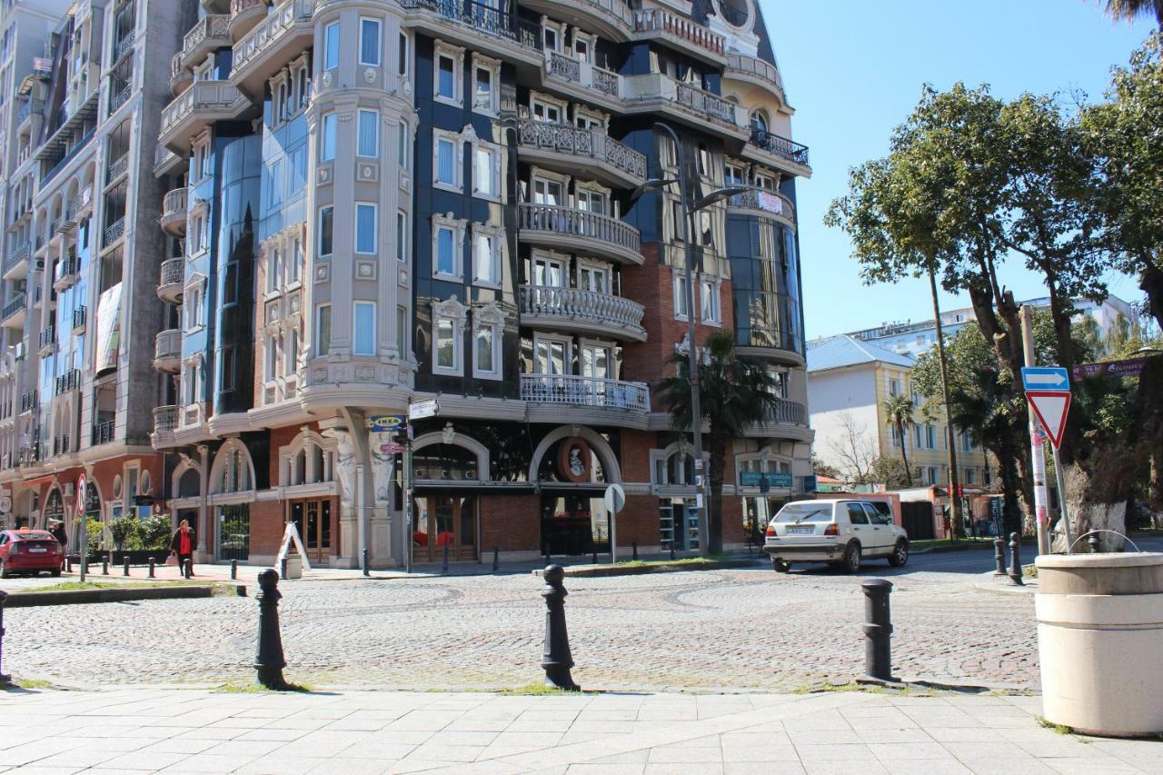 Batumi Apartment In Front Of Sheraton Buitenkant foto
