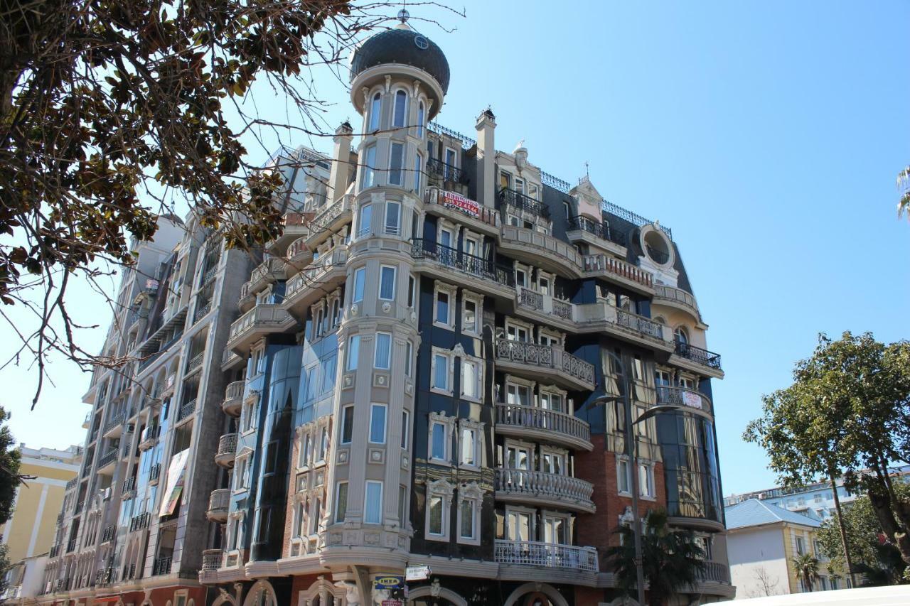 Batumi Apartment In Front Of Sheraton Buitenkant foto